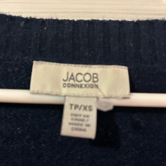 Women’s Jacob extra small sweater - Picture 2 of 3